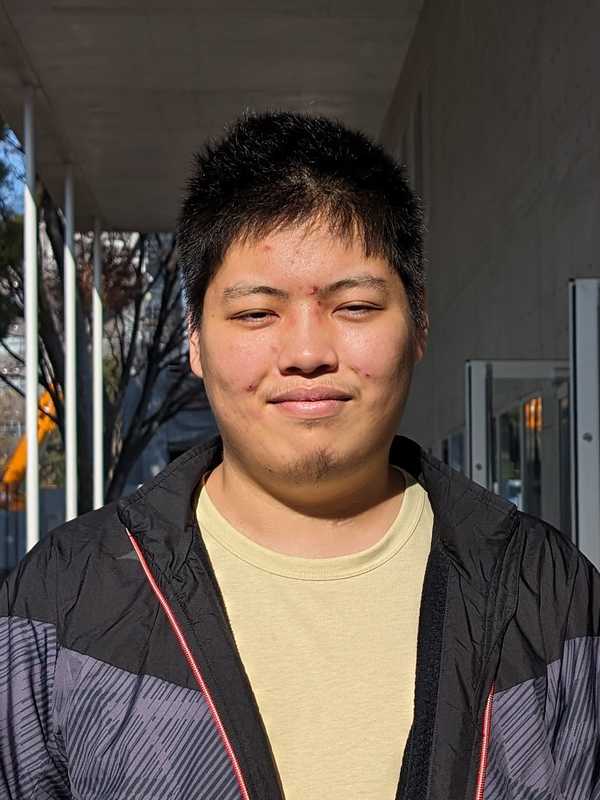 小林 由暉 の写真